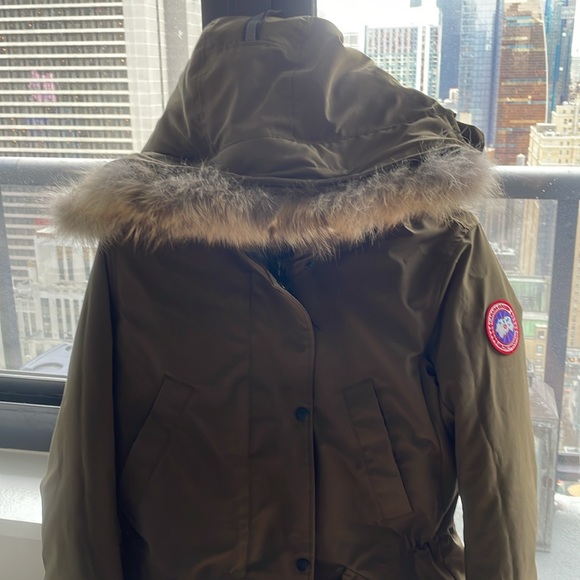 ❌SOLD ❌DO NOT PURCHASE Canada Goose Ellesmere Parka - MILITARY GREEN - Picture 8 of 13